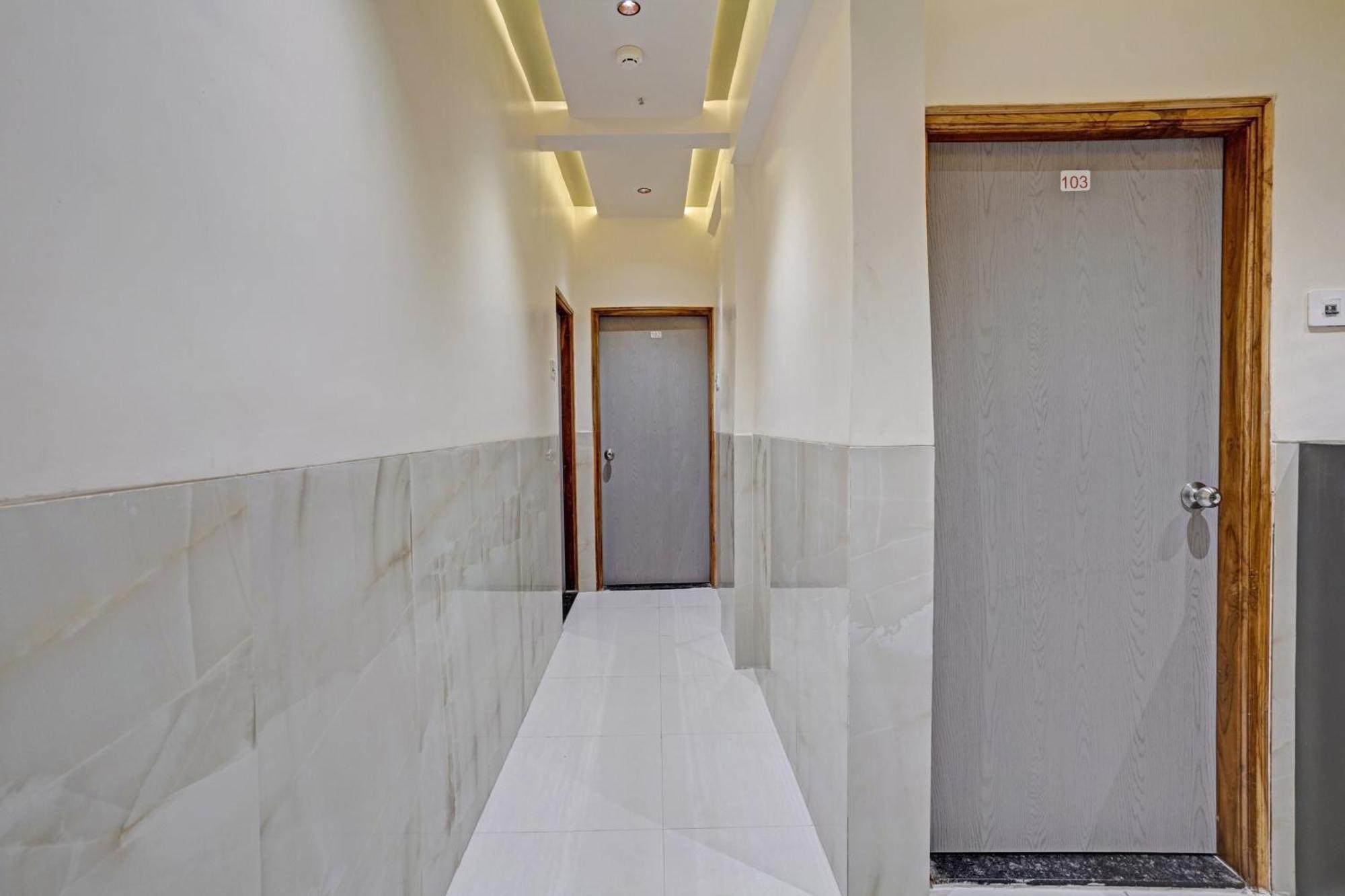 Super Hotel O Dhiman Residency Ulhasnagar Exterior photo
